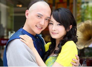 娱乐圈最新爆料情侣是谁,神秘情侣曝光，恋情疑云再起！